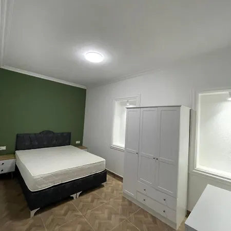 Apartment Dom2 *